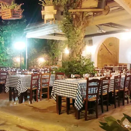 Charming In Larnaca With Sea View - 73 M²