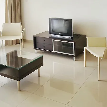 Charming In Larnaca With Sea View - 73 M² *