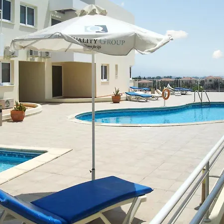 Charming In Larnaca With Sea View - 73 M² Apartmán