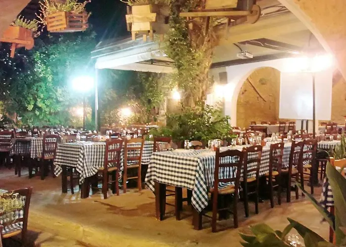 Charming In Larnaca With Sea View - 73 M²