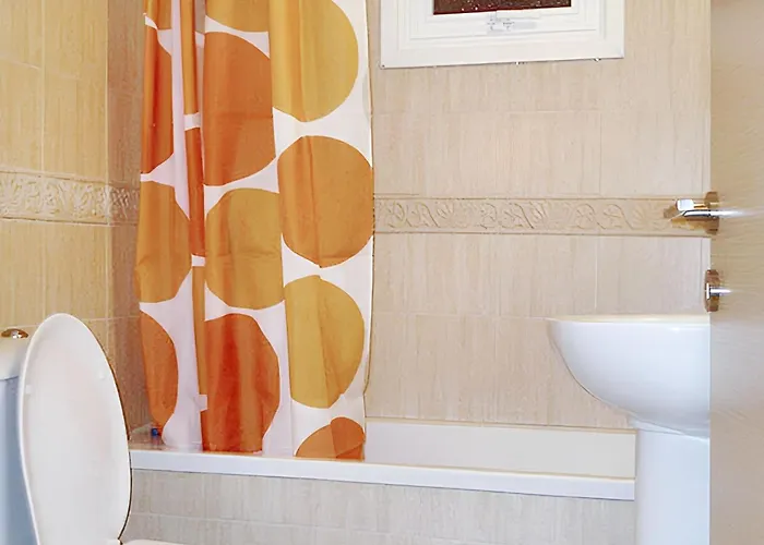 Charming In Larnaca With Sea View - 73 M² *